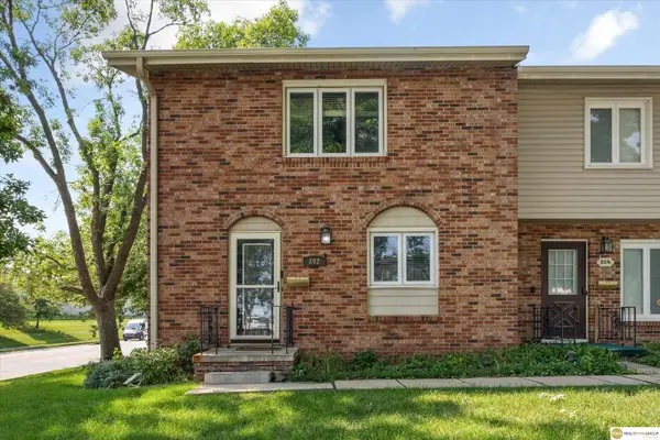802 N 121st Street, Omaha, NE 68154