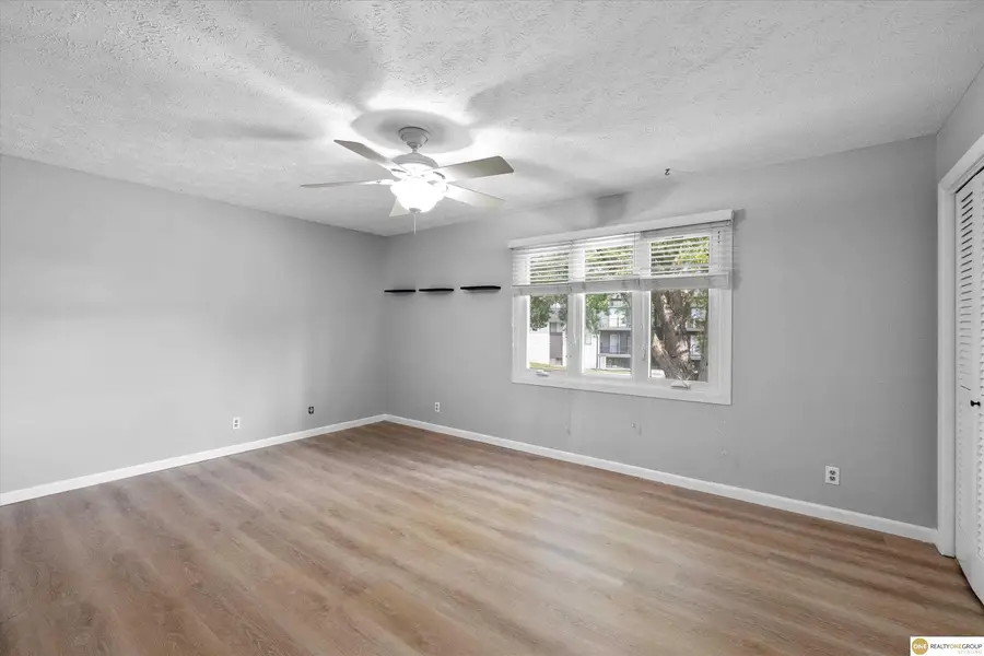 802 N 121st Street, Omaha, NE 68154 - #3