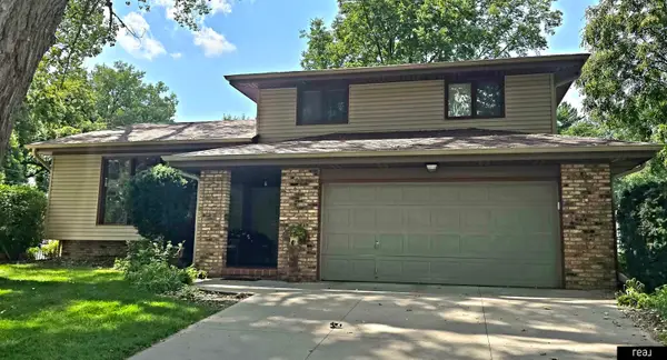 716 S 217th Street, Elkhorn, NE 68022