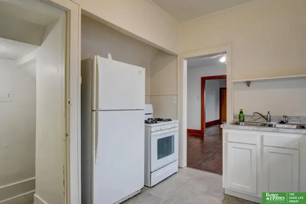 1911 S 50 Street, Omaha, NE 68106-9999