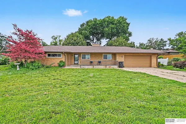 328 N 90th Street, Omaha, NE 68114-0000