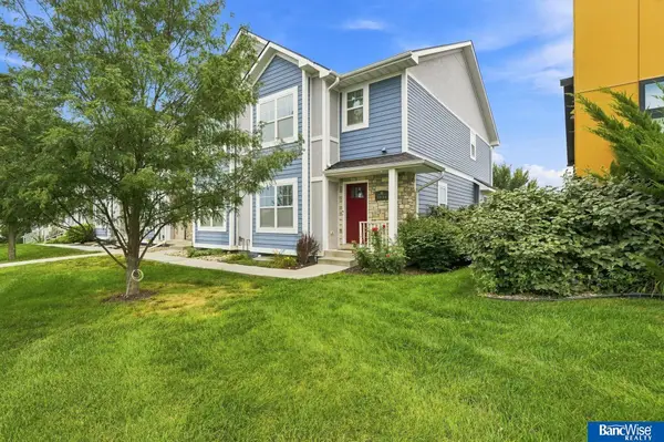 7056 Kentwell Lane, Lincoln, NE 68516