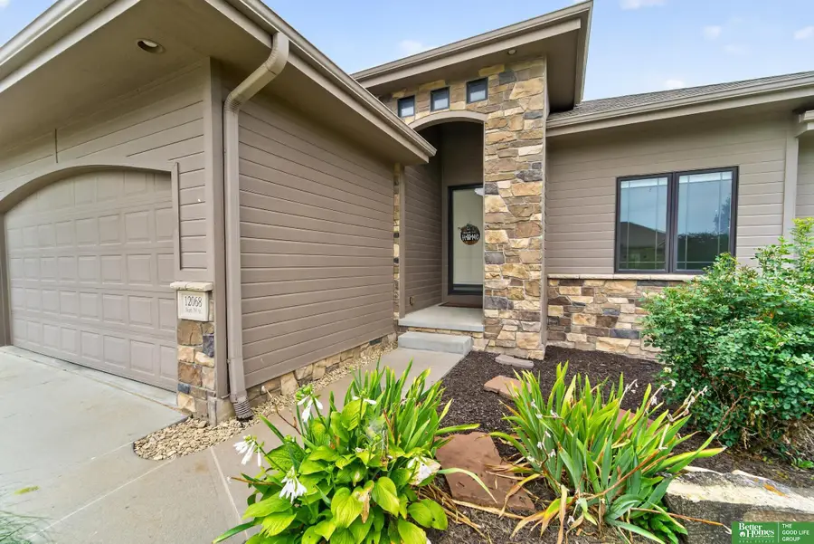 12068 S 79th Street, Papillion, NE 68046 - #2