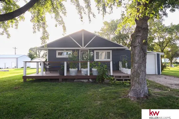 1012 Thayer Avenue, Chester, NE 68327