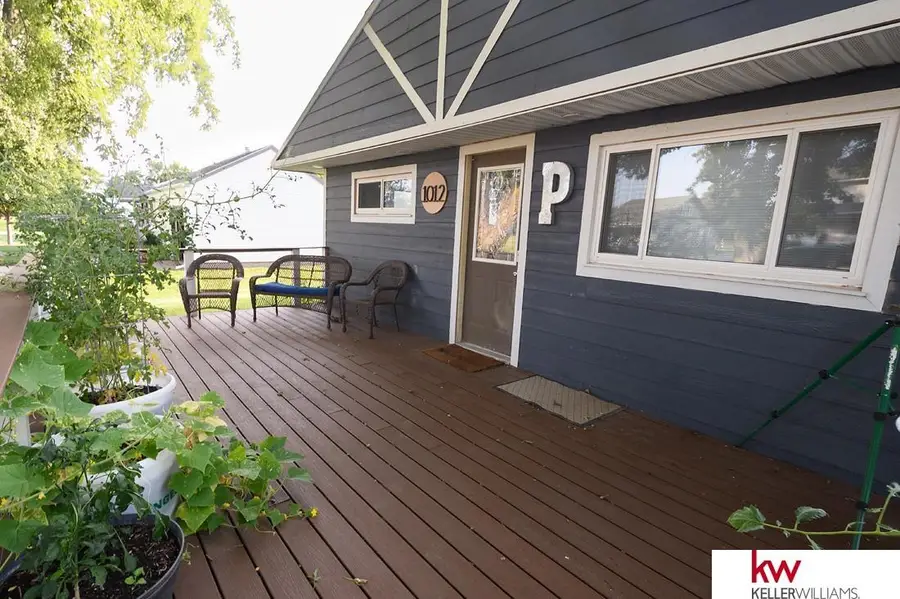 1012 Thayer Avenue, Chester, NE 68327 - #2