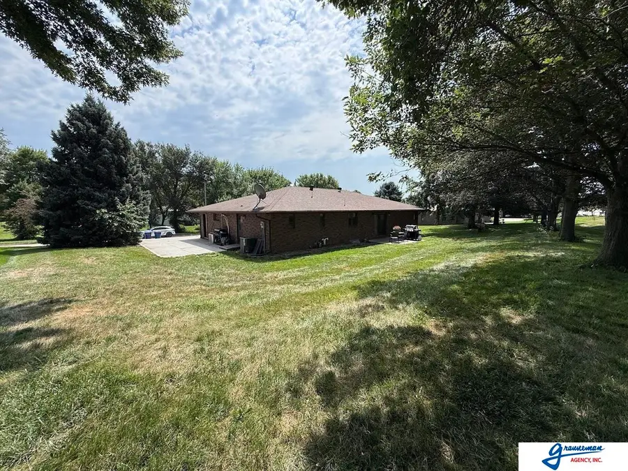 269 Willow Street, Syracuse, NE 68446 - #2
