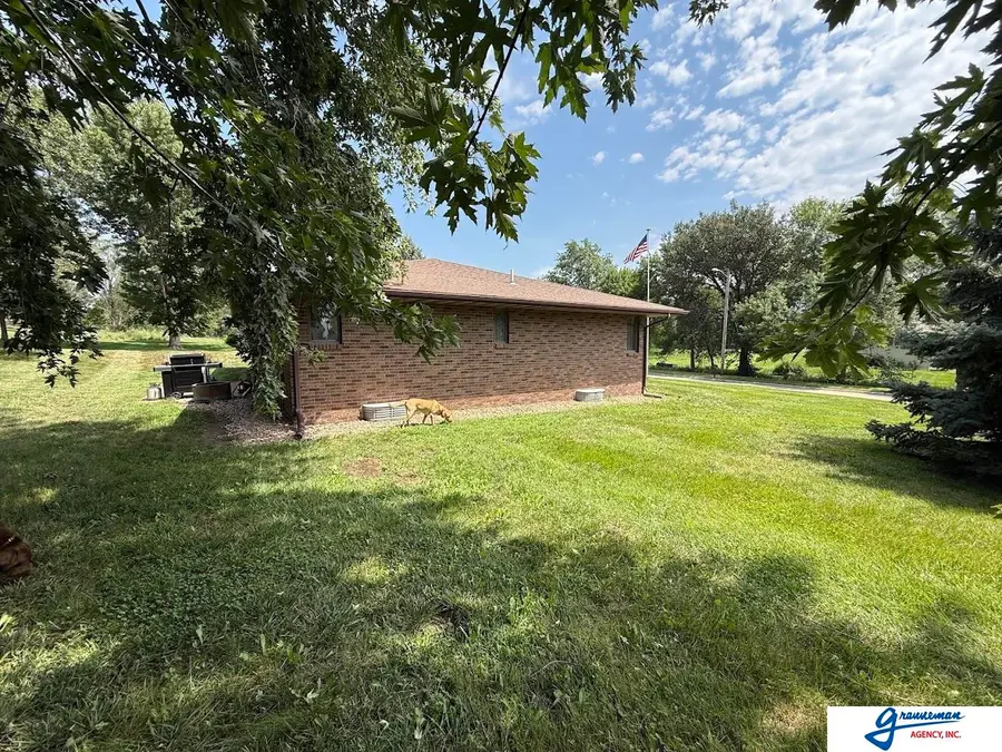 269 Willow Street, Syracuse, NE 68446 - #3