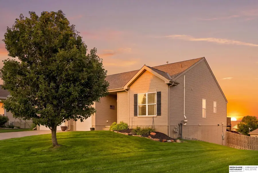 10909 S 111th Street, Papillion, NE 68046 - #3