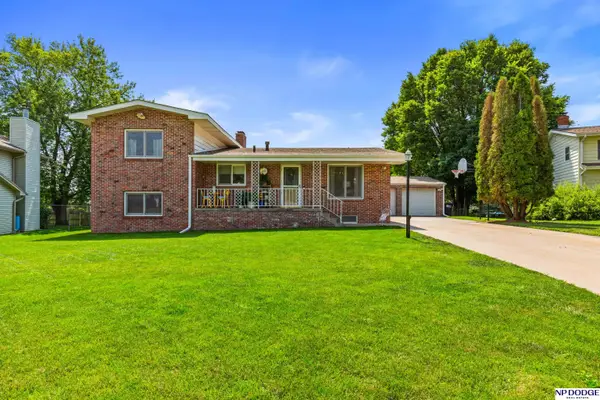 8108 N 37 Street, Omaha, NE 68112