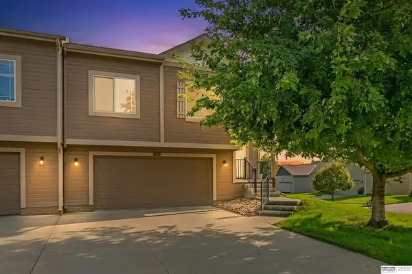 16419 Browne Street, Omaha, NE 68116