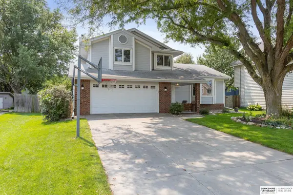 16967 Poppleton Avenue, Omaha, NE 68130