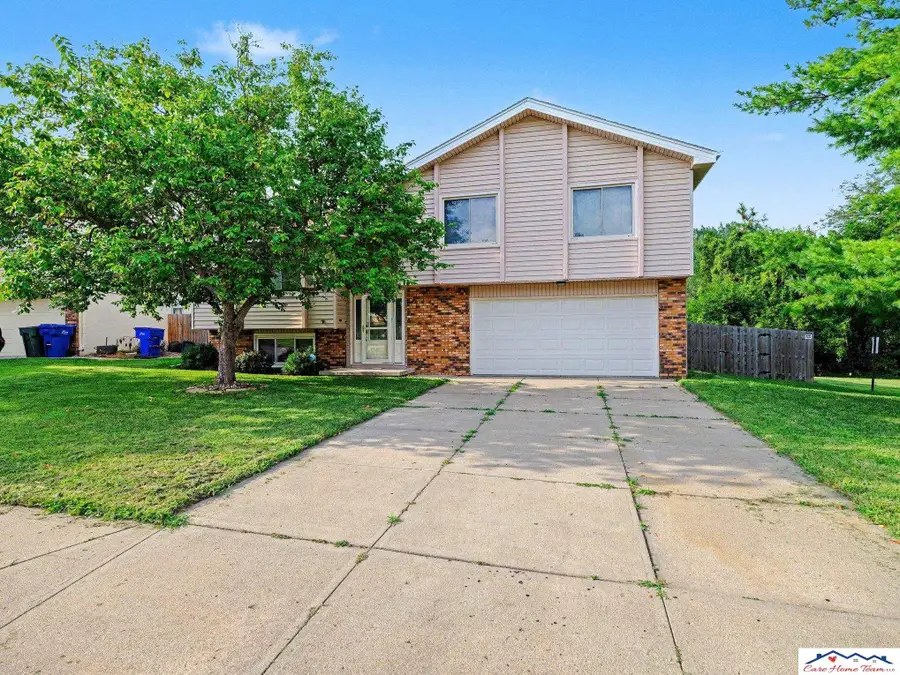 8712 Monroe Street, Ralston, NE 68127 - #2