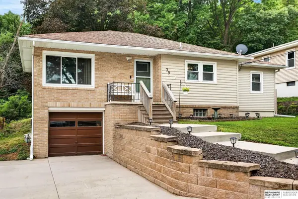 39 Happy Hollow Boulevard, Council Bluffs, IA 51503