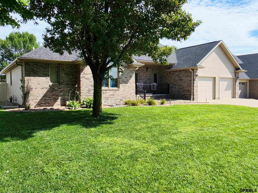 610 Leisure Lane, Hastings, NE 68901 - #3