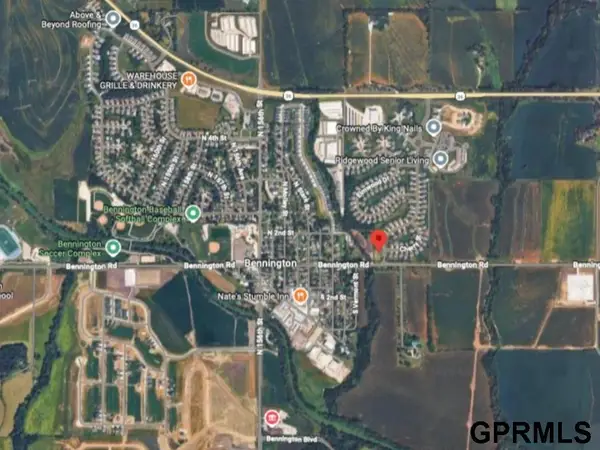 11808 Ashwood Drive, Bennington, NE 68007