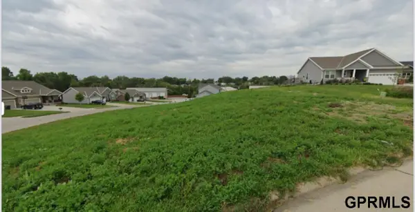 15210 Elmwood Drive, Bennington, NE 68007