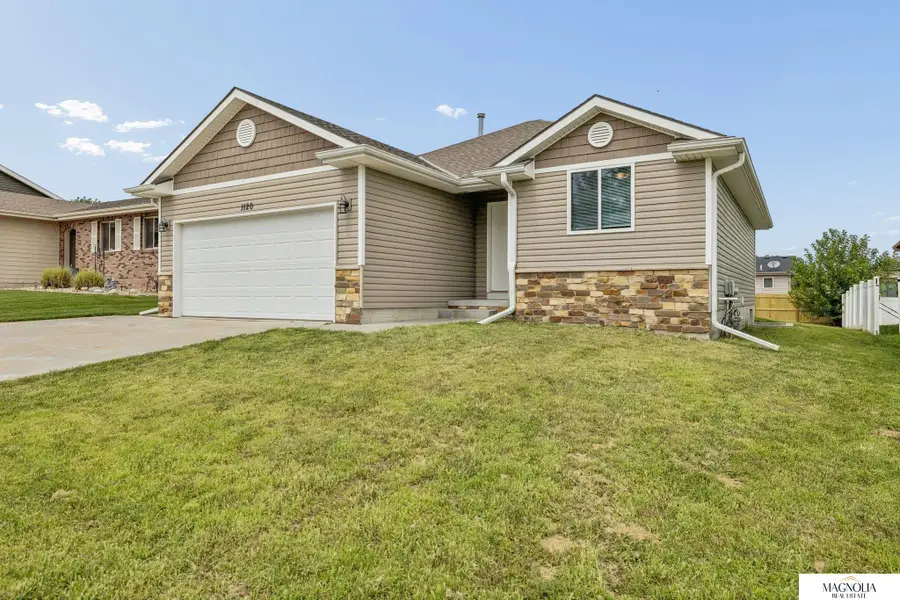 1120 Geranium Drive, Lincoln, NE 68521 - #3