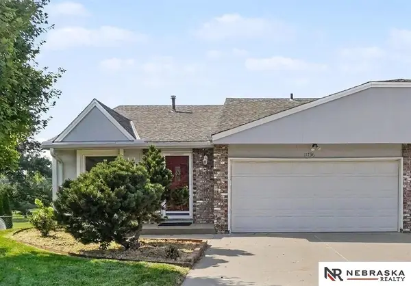 11736 Ruggles Circle, Omaha, NE 68164