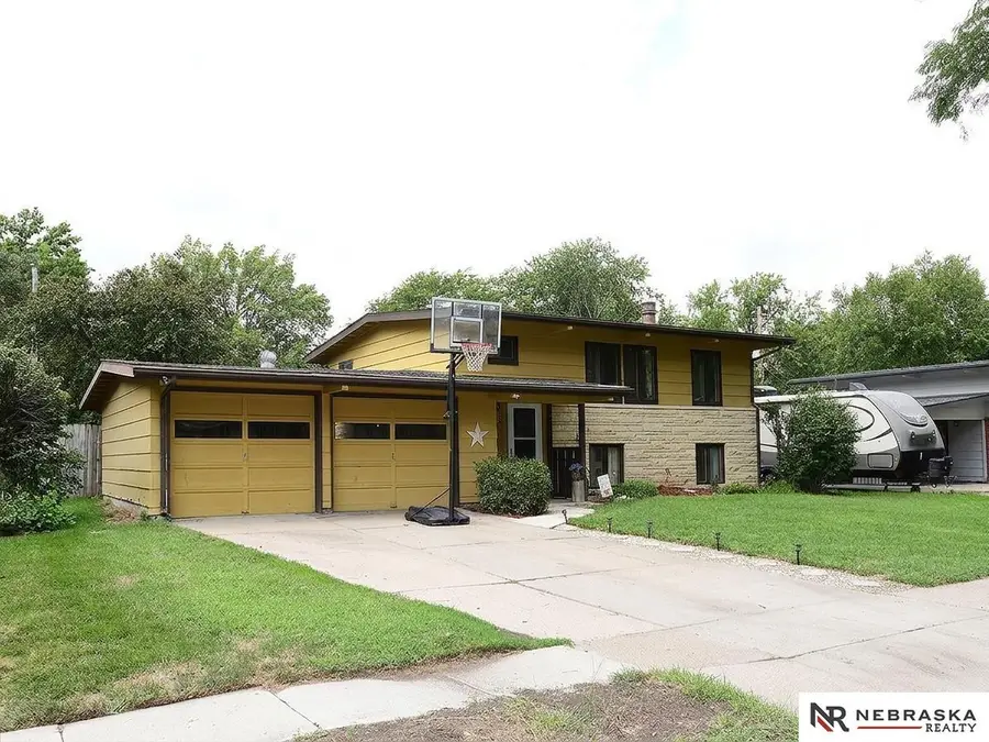 509 N 73 Street, Lincoln, NE 68505 - #3