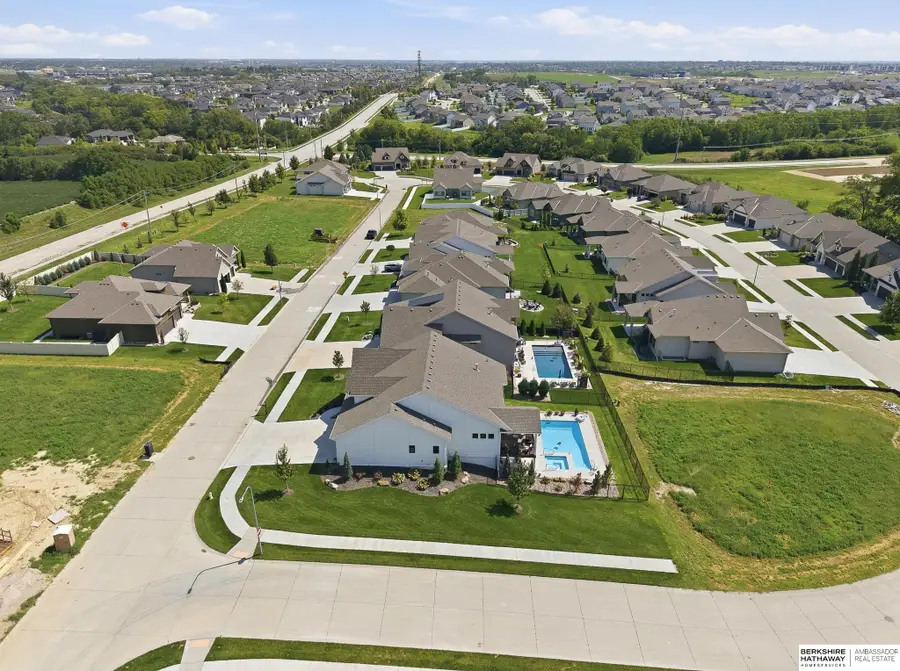 21739 Blaine Street, Elkhorn, NE 68022 - #3