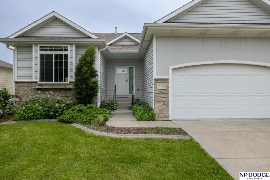 2725 Hoy Street, Lincoln, NE 68516 - #2