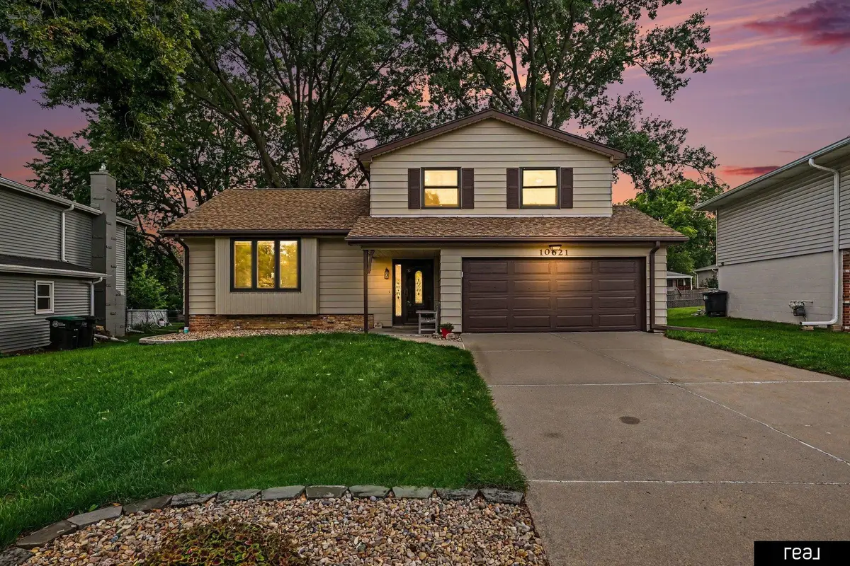 10621 N Street, Omaha, NE 68127 - #1