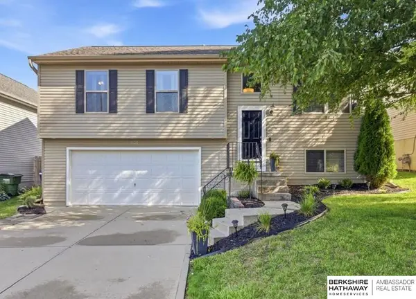19610 Gail Avenue, Omaha, NE 68135