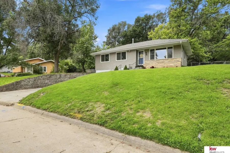 222 Pickardy Lane, Council Bluffs, IA 51503 - #3