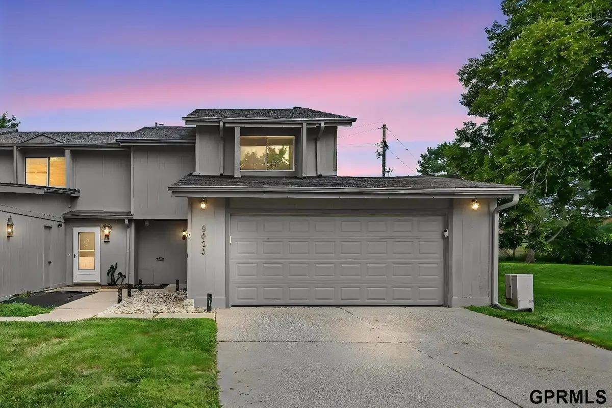 9023 David Circle, Omaha, NE 68138 - #1