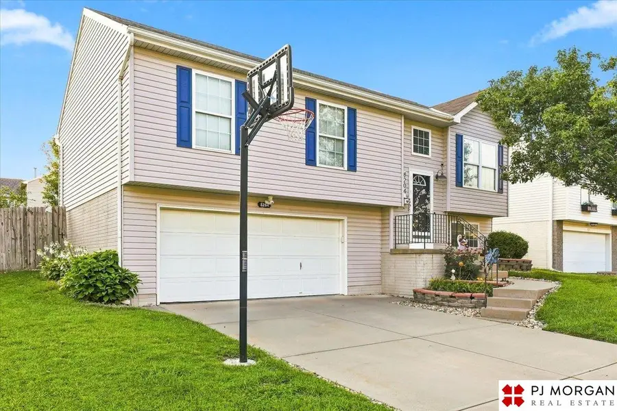 8204 S 161st Avenue, Omaha, NE 68136 - #2