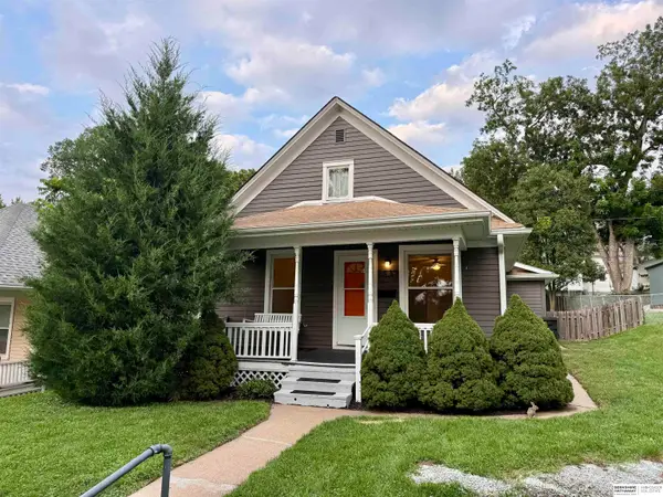 2535 N 64th Street, Omaha, NE 68104