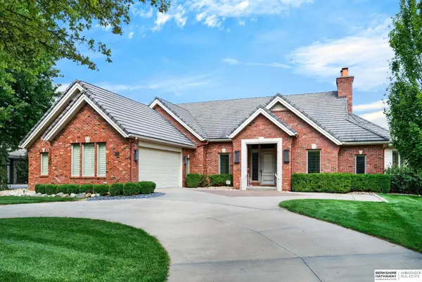 845 N 143rd Court, Omaha, NE 68154
