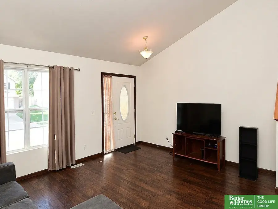 15804 Cottonwood Avenue, Omaha, NE 68136 - #3