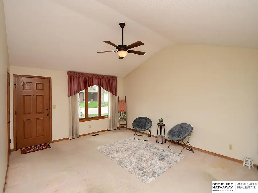 5821 Wood Ridge Court #5, Lincoln, NE 68506 - #3