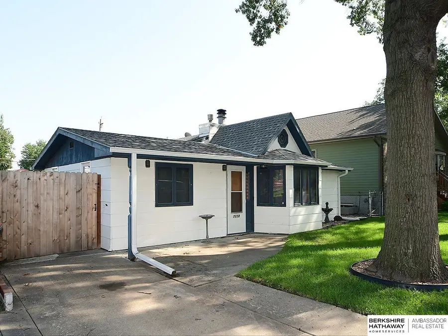 7118 Thurston Street, Lincoln, NE 68507 - #2