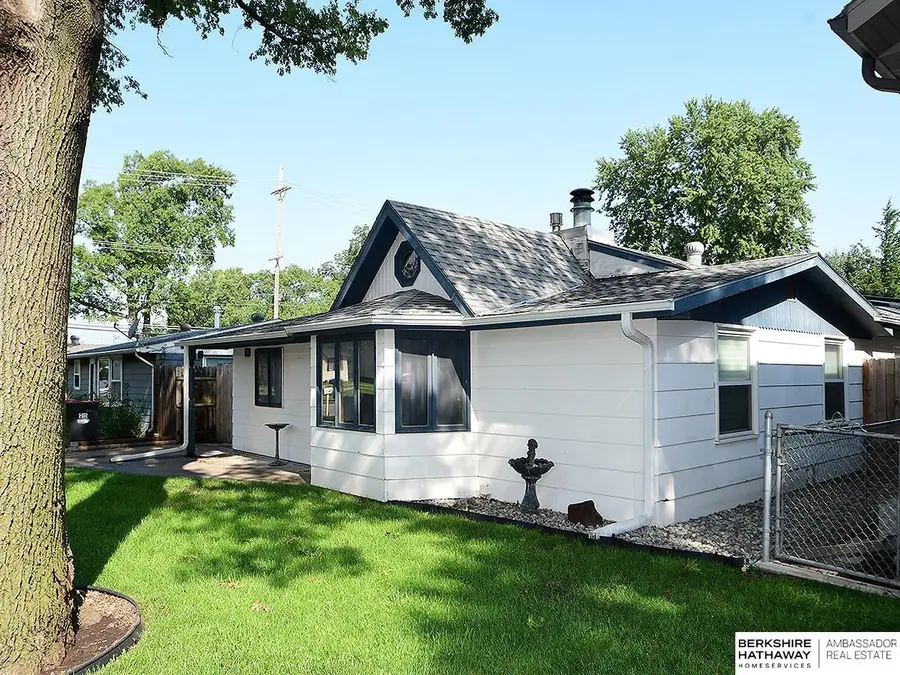 7118 Thurston Street, Lincoln, NE 68507 - #3
