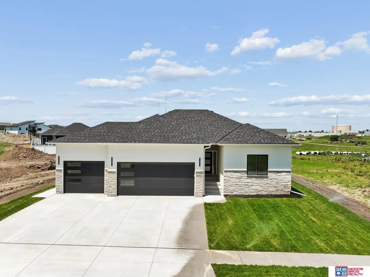 8100 Sasha Avenue, Lincoln, NE 68516 - #1