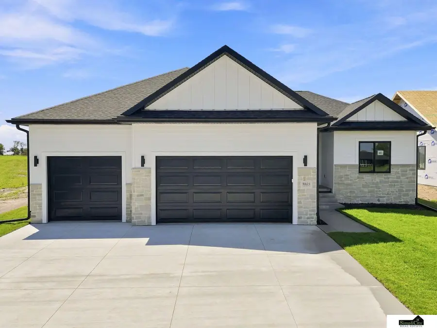 8821 Honeybee Lane, Lincoln, NE 68526 - #2
