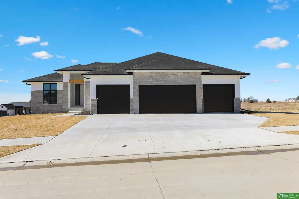 5608 N 213th Street, Elkhorn, NE 68022 - #1