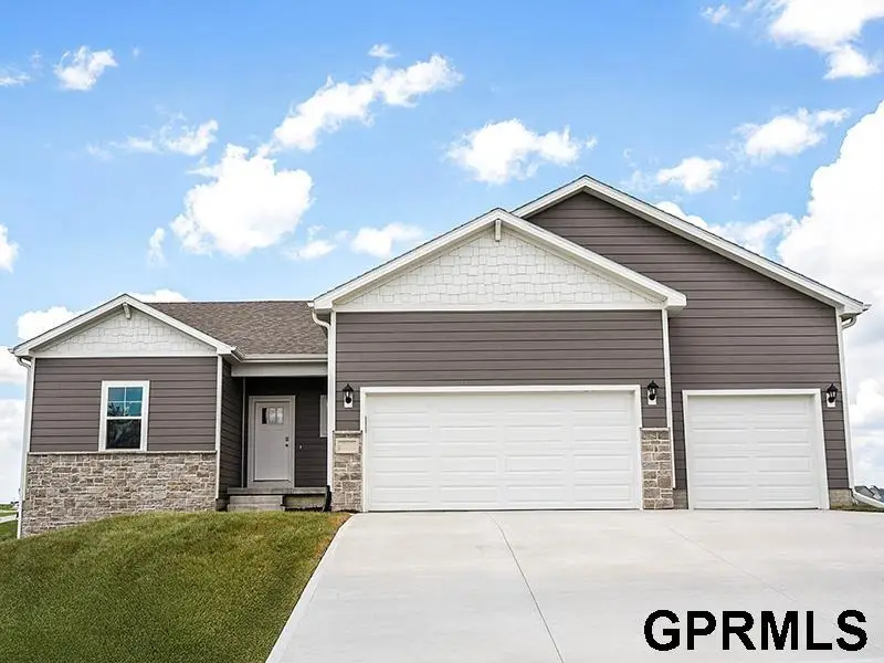 18486 Portal Street, Omaha, NE 68136 - #1