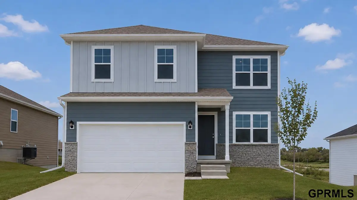 6361 Lawnwood Drive, Papillion, NE 68133 - #1