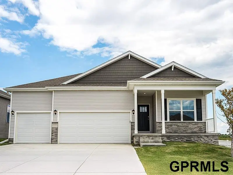 20555 Crestline Circle, Gretna, NE 68028 - #1