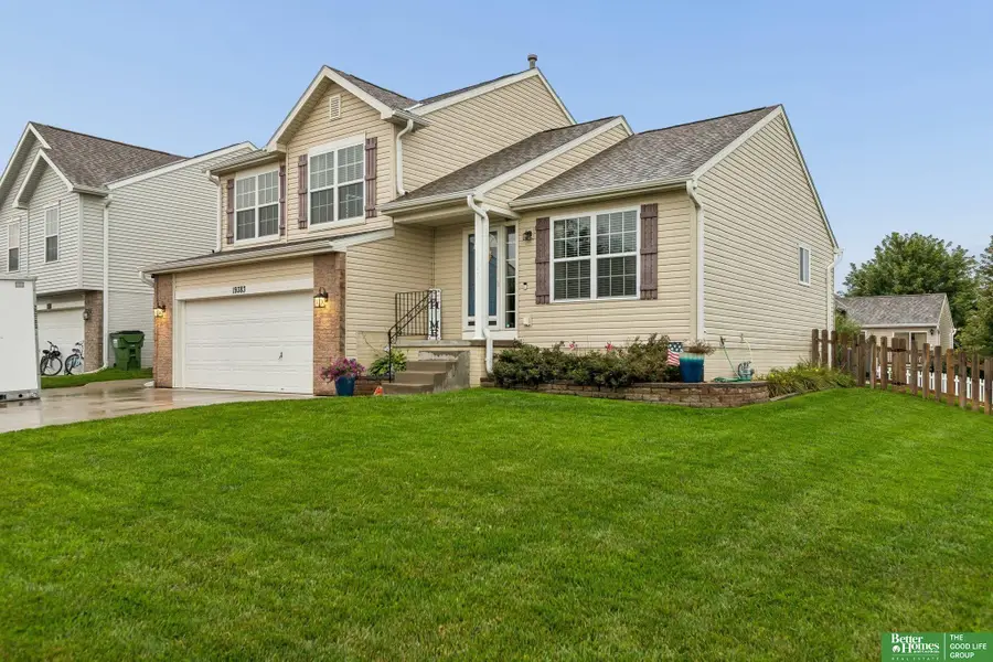 19383 V Street, Omaha, NE 68135 - #2