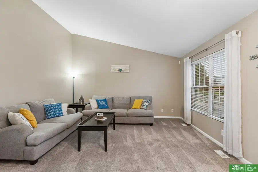 19383 V Street, Omaha, NE 68135 - #3