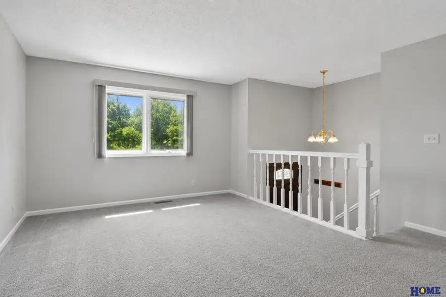 5720 Dogwood Drive, Lincoln, NE 68516 - #3