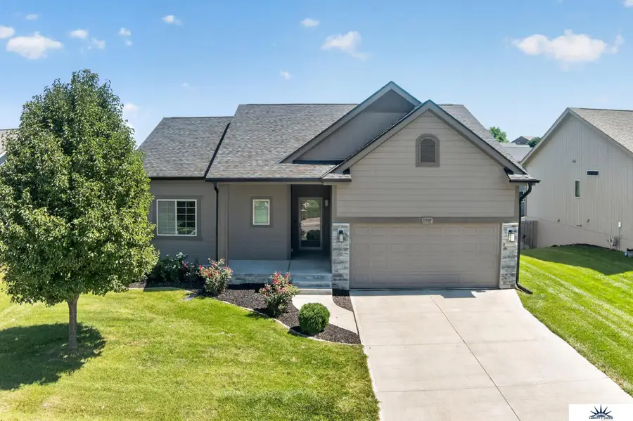 17591 Grand Avenue, Omaha, NE 68116 - #2