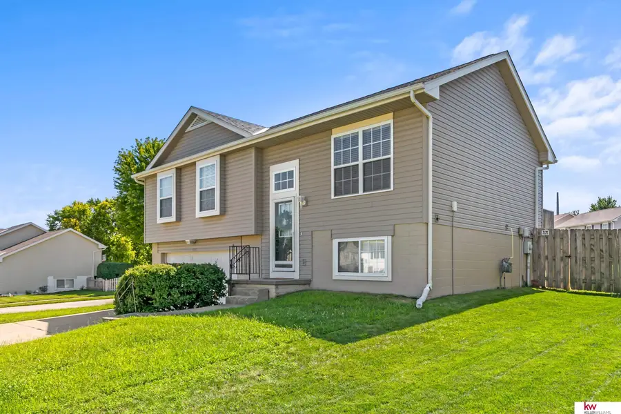 2202 N 166 Street, Omaha, NE 68116 - #2