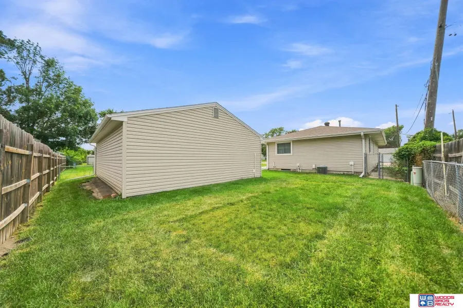 1610 SW 8th Street, Lincoln, NE 68522 - #3
