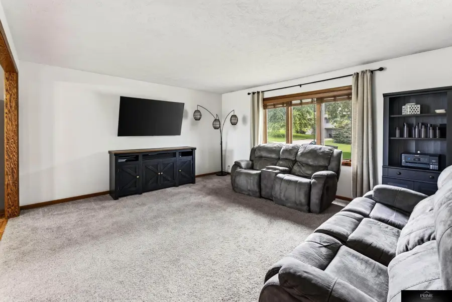 2212 N 191 Avenue, Elkhorn, NE 68022 - #2