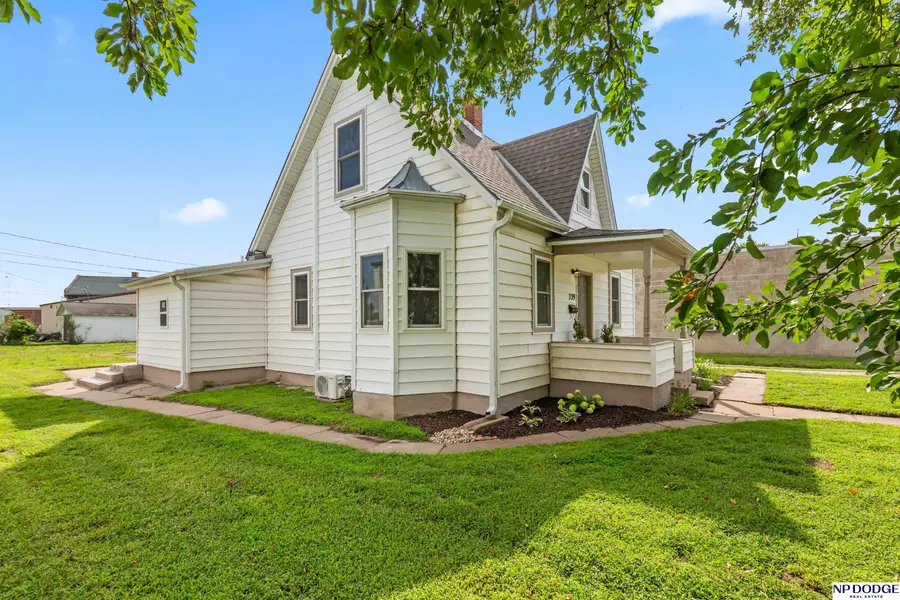 329 E 2nd Street, Fremont, NE 68025 - #3